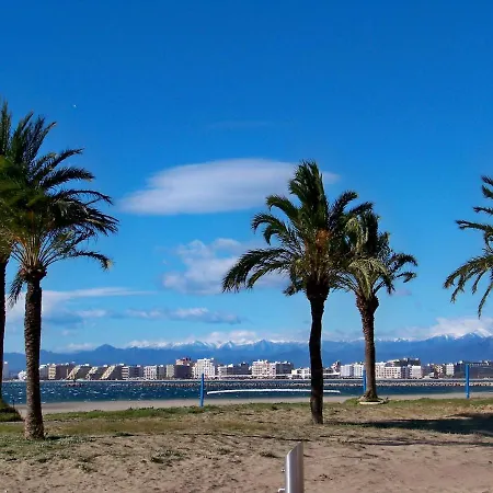 Panoramique Avec Piscine, Mas-fumats, Roses, Espagne
