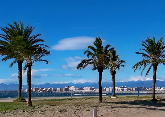 Panoramique Avec Piscine, Mas-fumats, Roses, Espagne