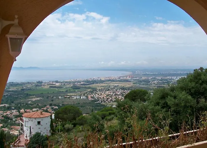 Panoramique Avec Piscine, Mas-fumats, Roses, Espagne Holiday home *