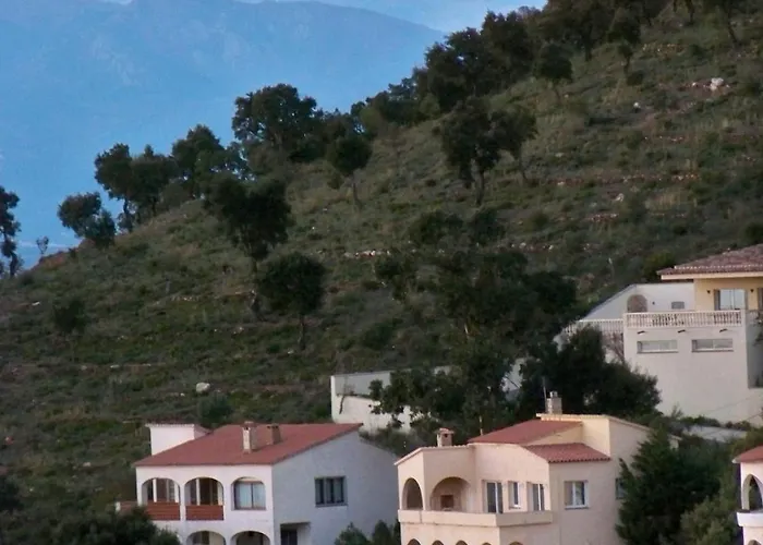 Semesterbostad Panoramique Avec Piscine, Mas-fumats, Roses, Espagne