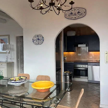 Panoramique Avec Piscine, Mas-fumats, Roses, Espagne Дом отдыха Росас