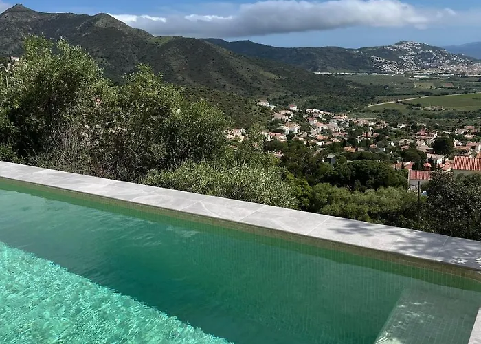 Panoramique Avec Piscine, Mas-fumats, Roses, Espagne Сasa de vacaciones *